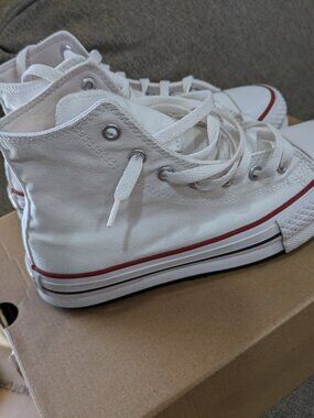 Converse Chuck Taylor High Top Canvas Sneaker Unisex Mens 5.5, Women's 7